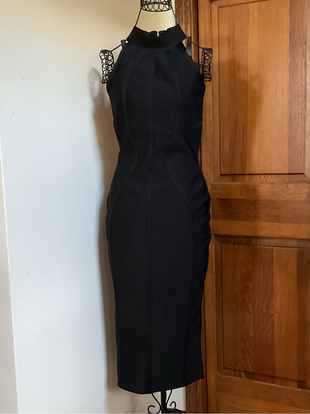 Sleek Black Bodycon Midi Dress, Medium - Picture 2 of 7